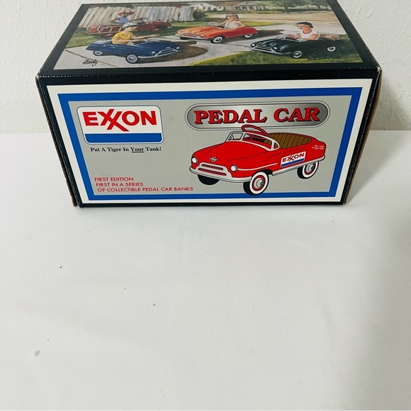 Exxon Pedal Car Bank Convertible 1996 1/6 Scale Die Cast First Edition New - Picture 3 of 7